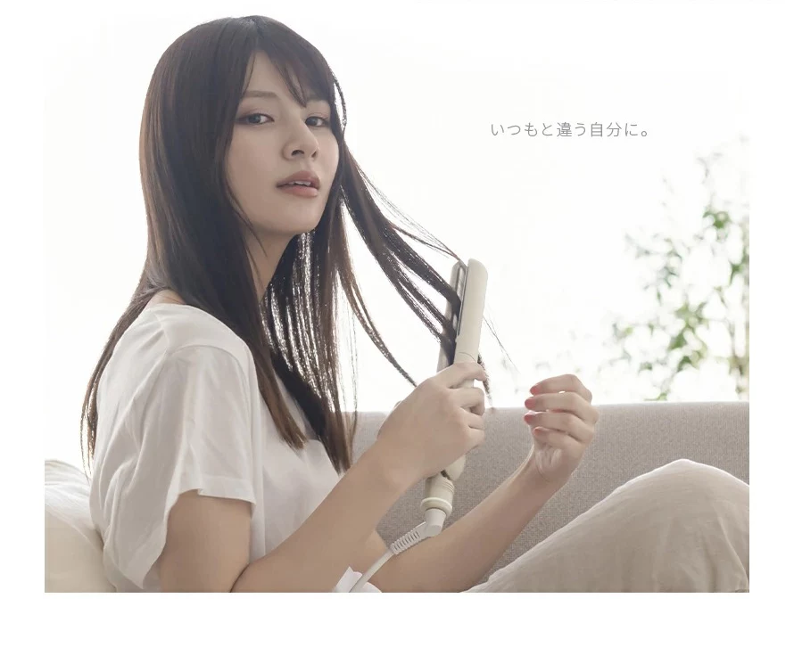 ストレートヘアアイロンの使用イメージ。