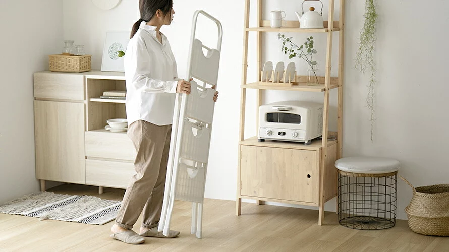 コンパクトになる折りたたみ式