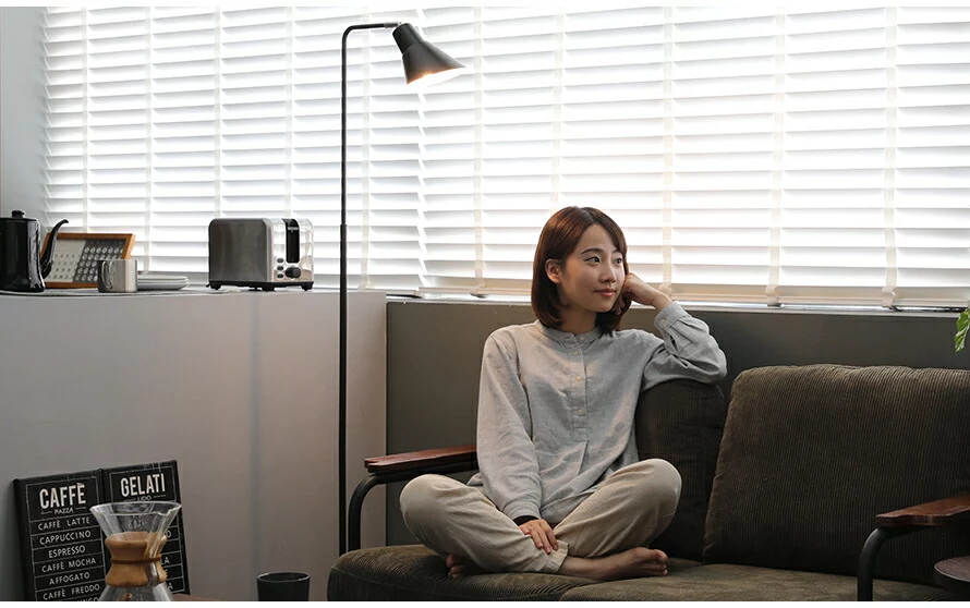 スタンドライトSofia昼光色LED付の使用イメージ