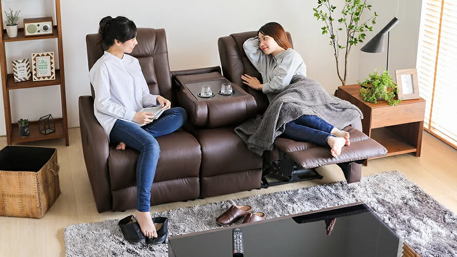 左右個別のリクライニング