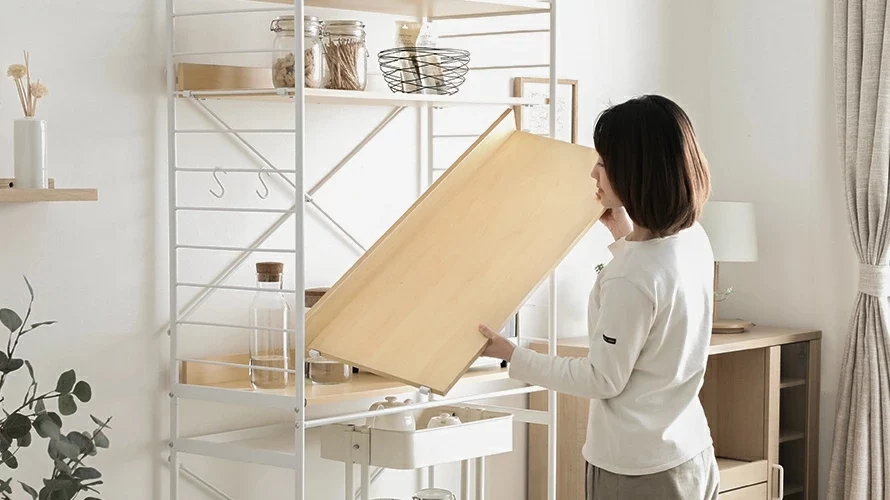 可動棚で効率の良い収納