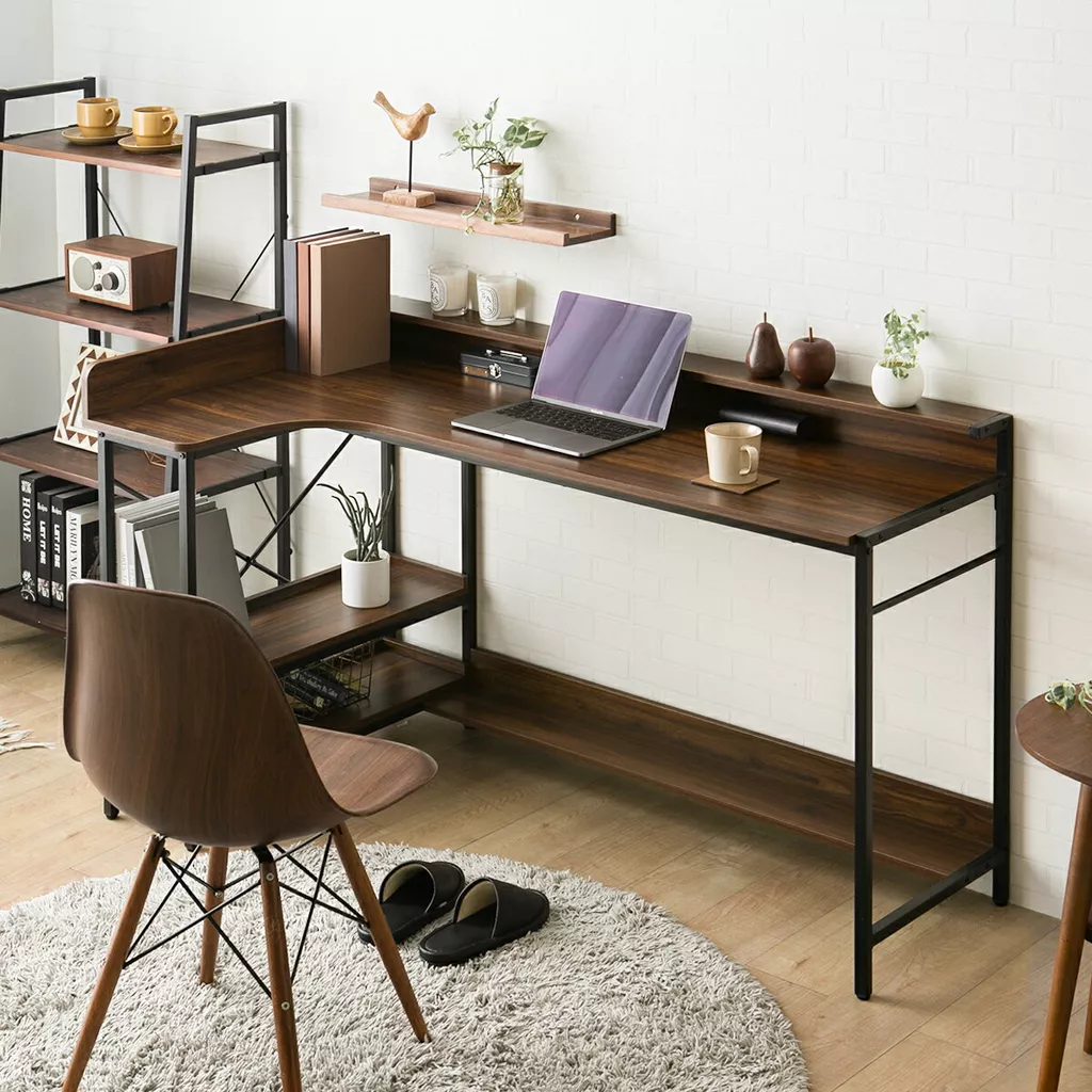 ブラウン