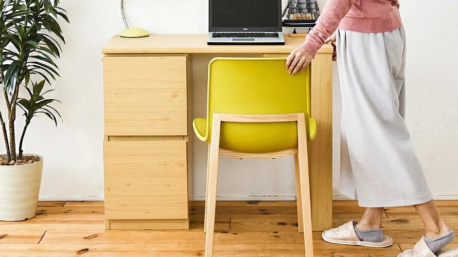 ずっと使い続けられる、ナチュラルな雰囲気のデスク