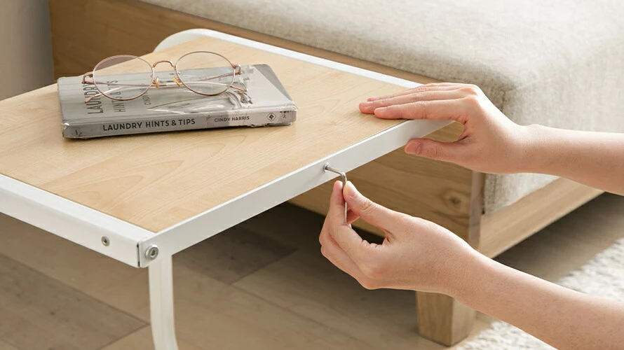 付属の工具で簡単組み立て